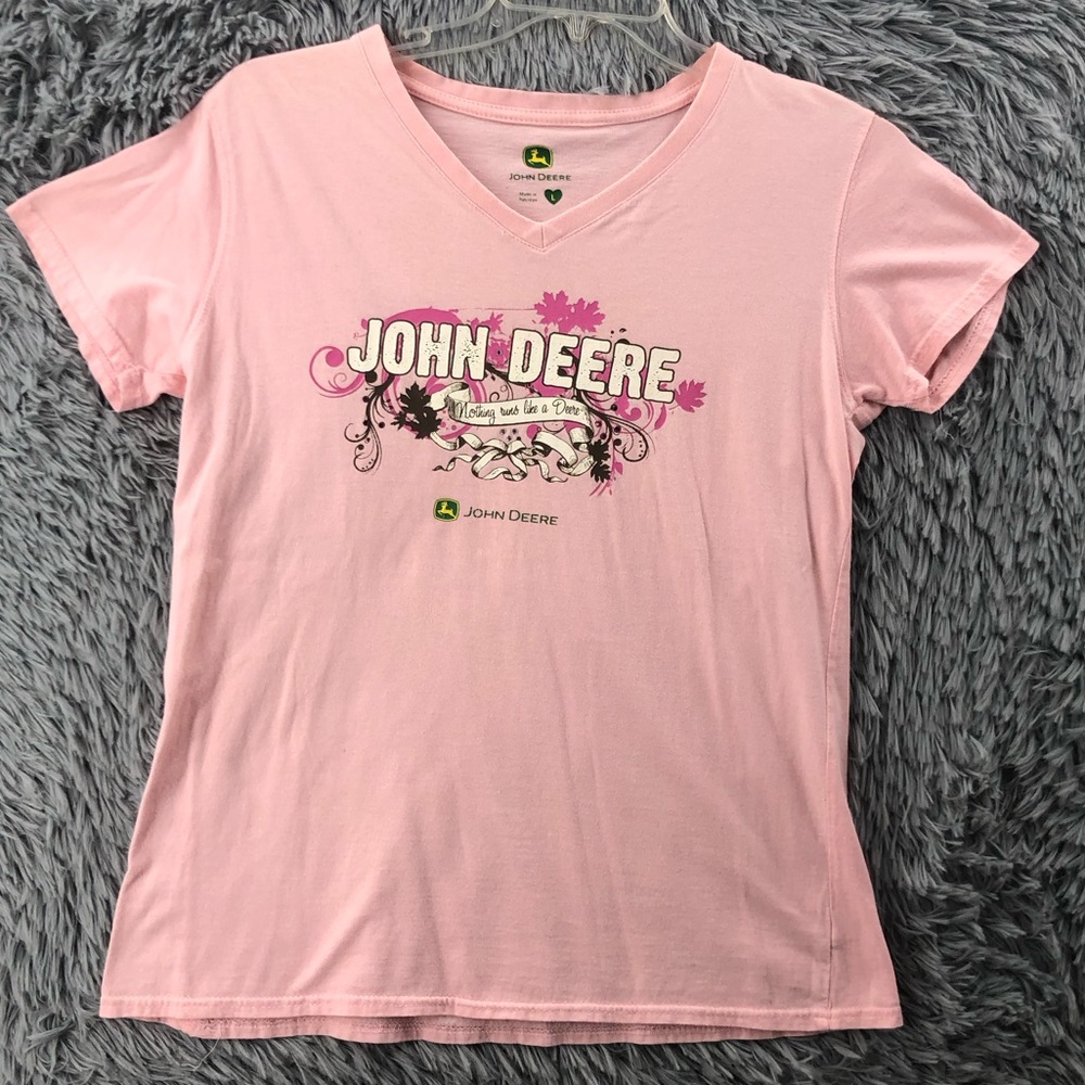 John Deere Tshirt Large Vneck Pink Spellout Nothing Runs Like A Deere Tractor